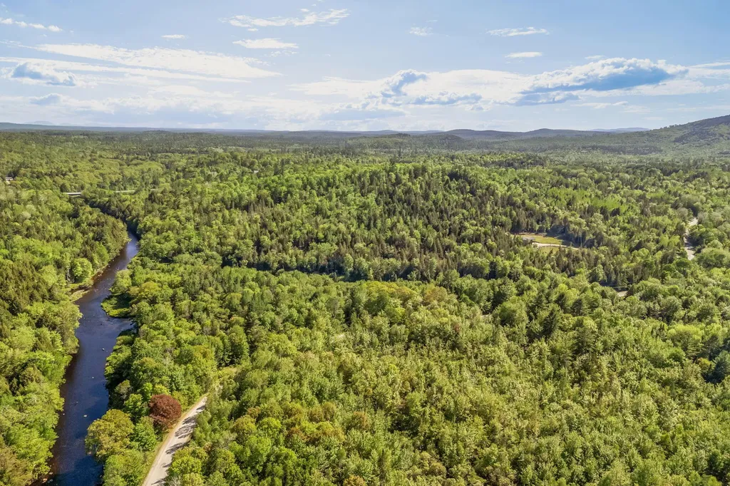 49 Tannery Loop Road Amherst ME 04605