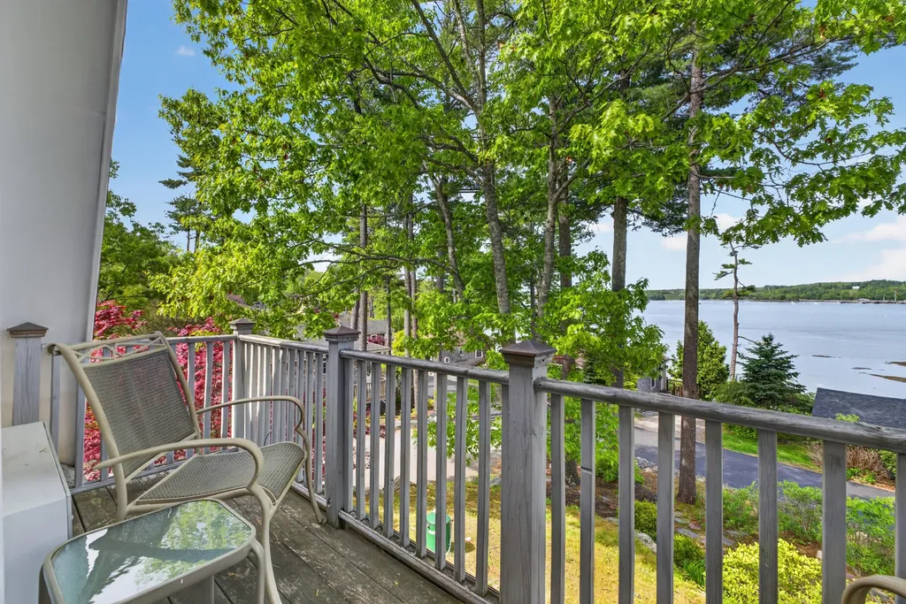 302 Eddy Road Edgecomb ME 04556