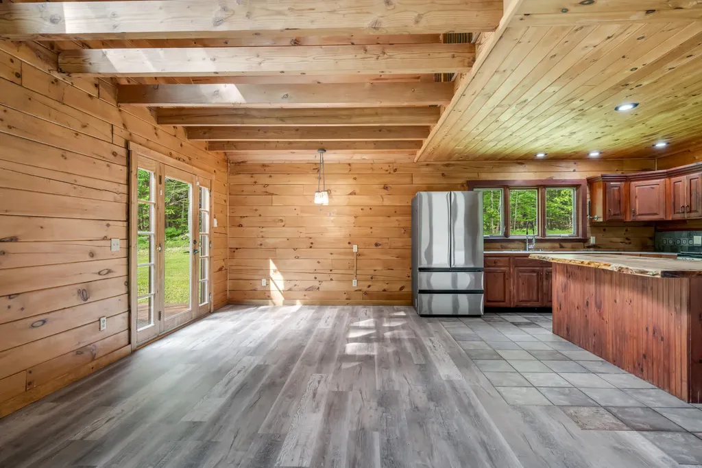 41 Sandy Point Road Vassalboro ME 04989