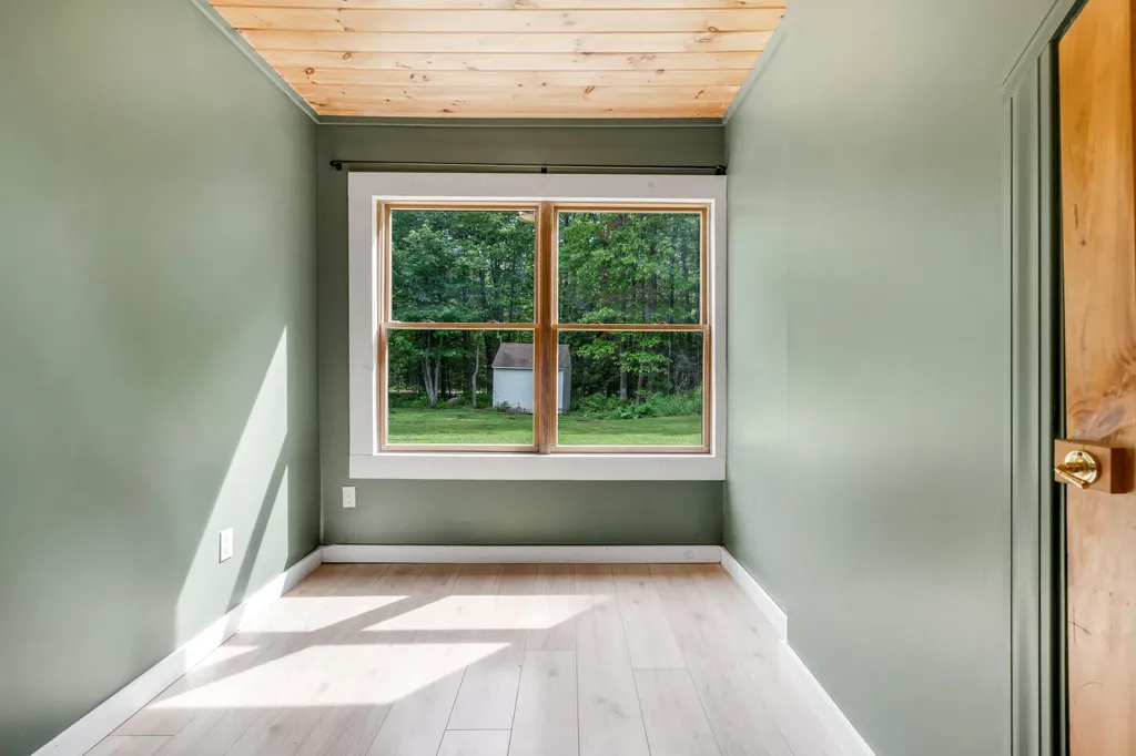 41 Sandy Point Road Vassalboro ME 04989