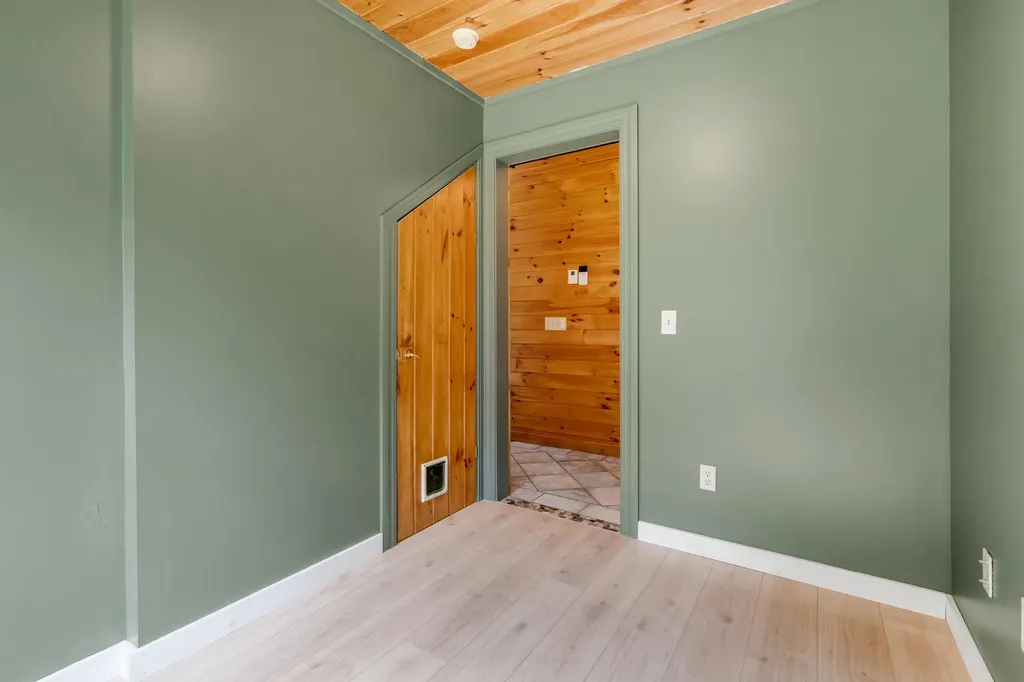 41 Sandy Point Road Vassalboro ME 04989