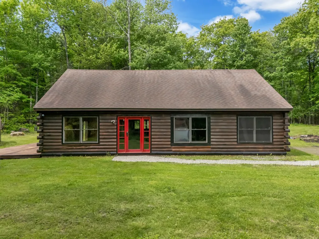 41 Sandy Point Road Vassalboro ME 04989