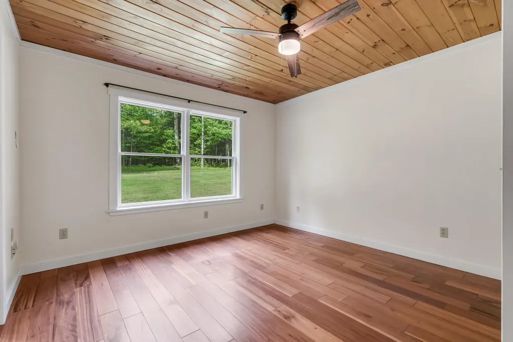 41 Sandy Point Road Vassalboro ME 04989