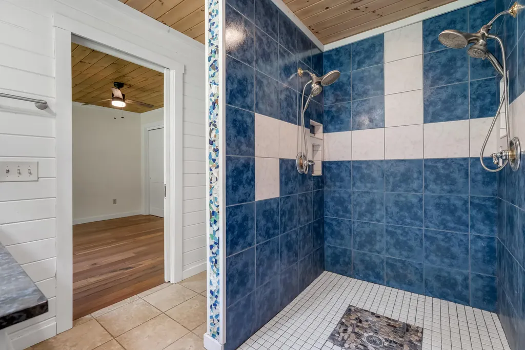 41 Sandy Point Road Vassalboro ME 04989