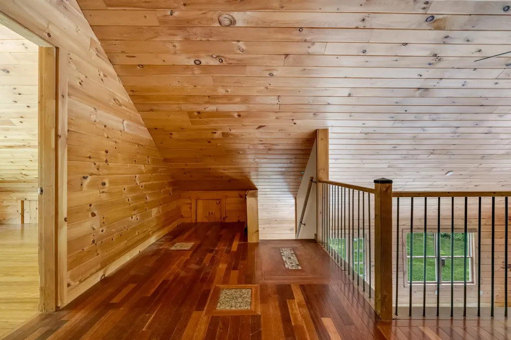 41 Sandy Point Road Vassalboro ME 04989