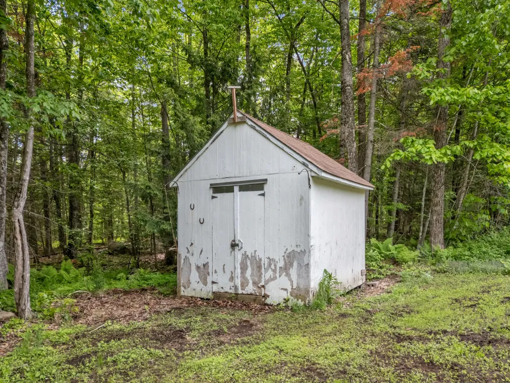41 Sandy Point Road Vassalboro ME 04989