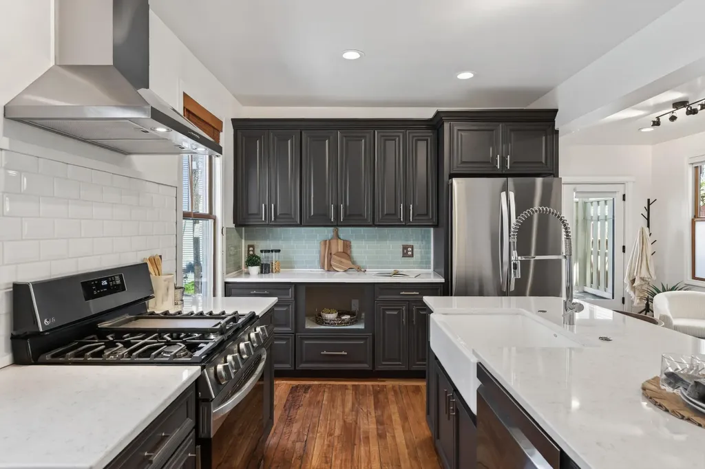 20 Dow Street Portland ME 04102