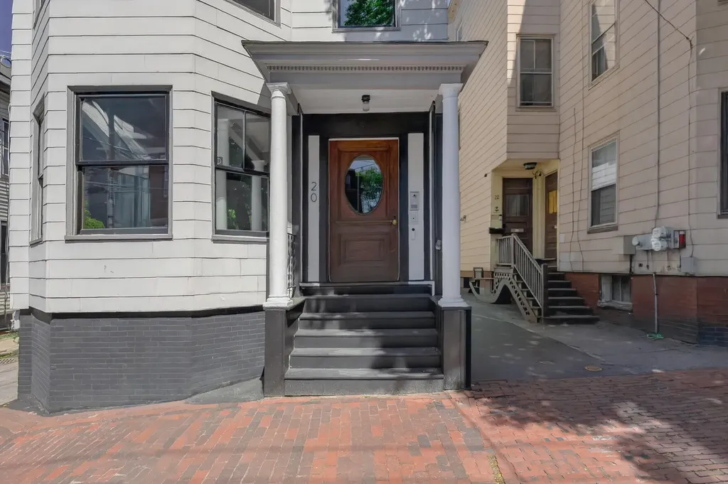 20 Dow Street Portland ME 04102