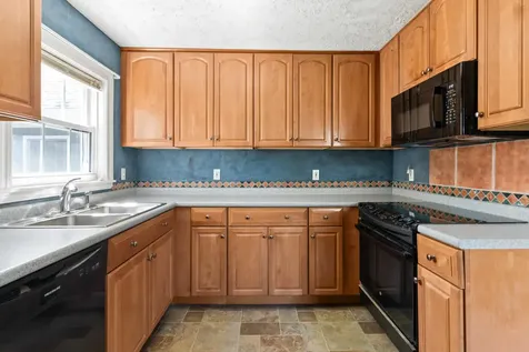 130 Pennsylvania Avenue South Portland ME 04106