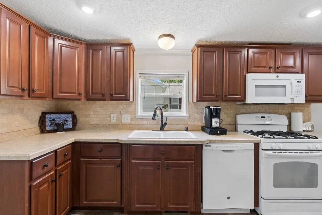 12 Fieldstone Drive Lyman ME 04002