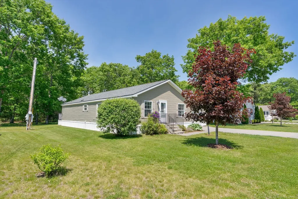 12 Fieldstone Drive Lyman ME 04002