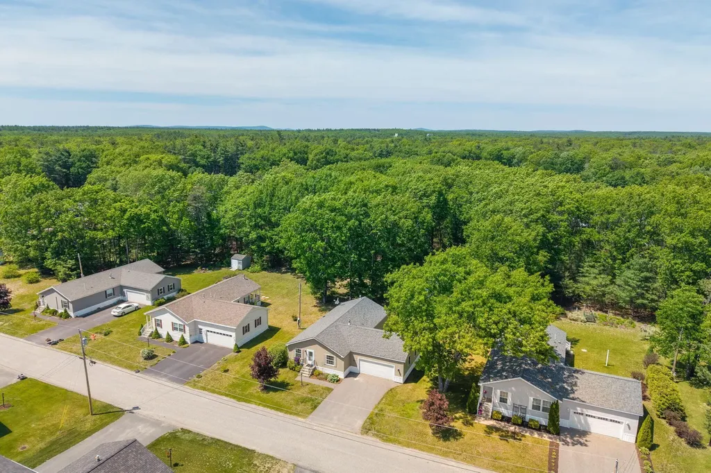 12 Fieldstone Drive Lyman ME 04002