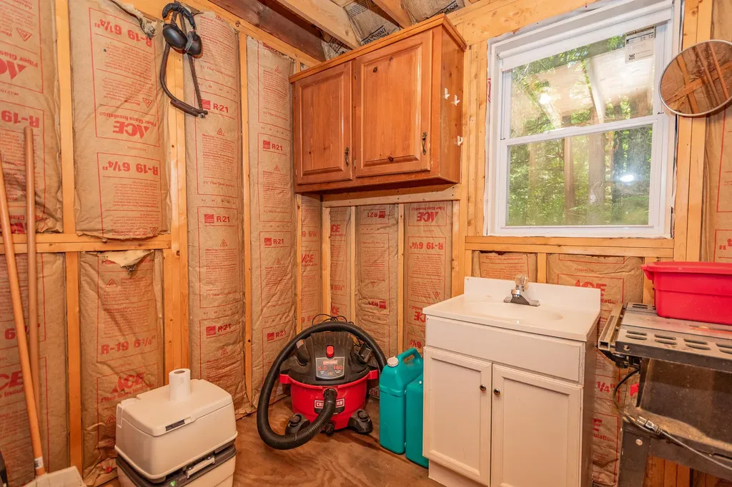 16 Beach View Road Dover-foxcroft ME 04426
