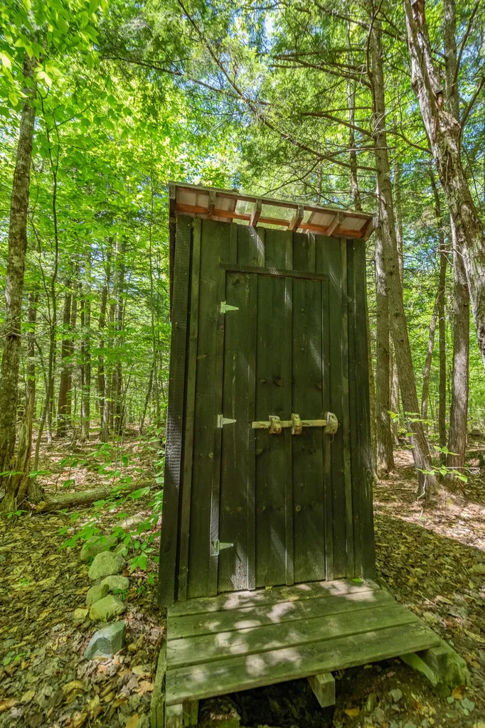 16 Beach View Road Dover-foxcroft ME 04426