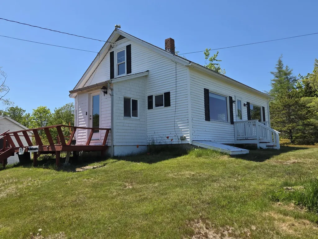 17 Cranberry Point Road Gouldsboro ME 04607