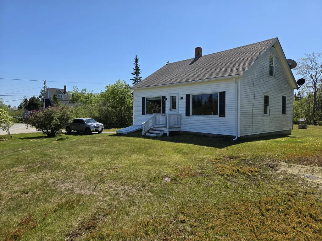 17 Cranberry Point Road Gouldsboro ME 04607