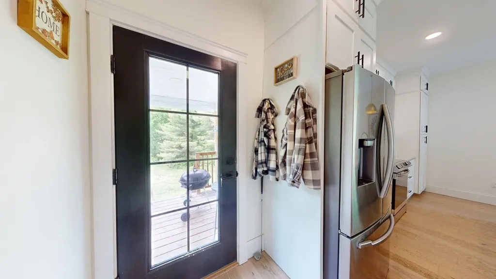 20 Emerald Drive Hampden ME 04444