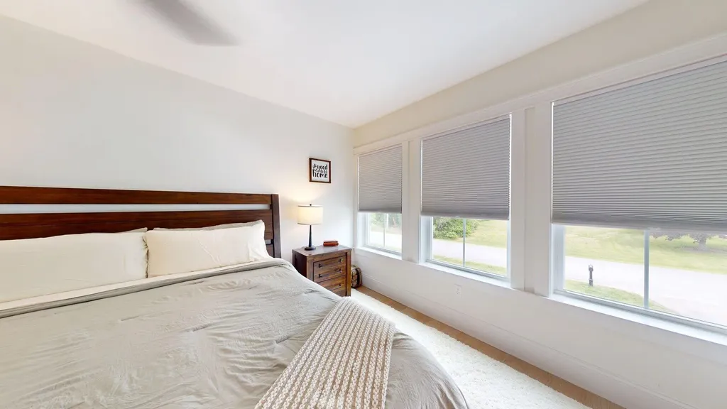 20 Emerald Drive Hampden ME 04444