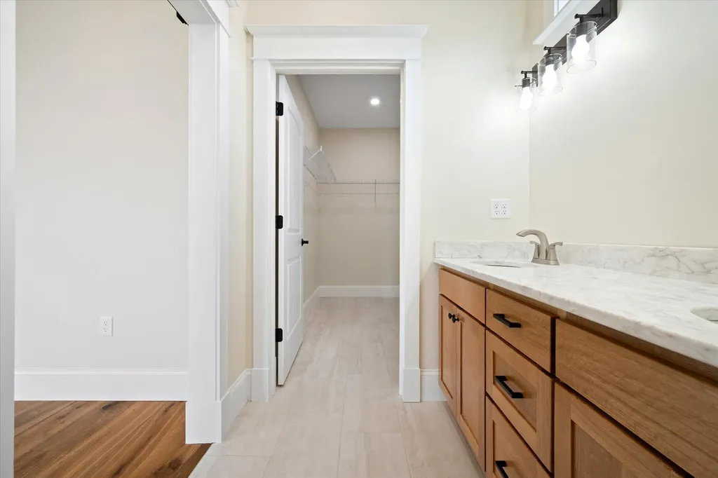 19 Galway Drive Veazie ME 04401