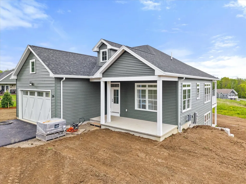 19 Galway Drive Veazie ME 04401