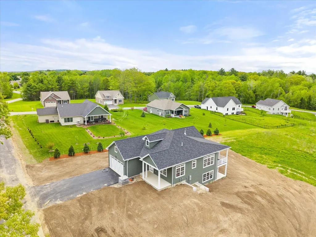 19 Galway Drive Veazie ME 04401