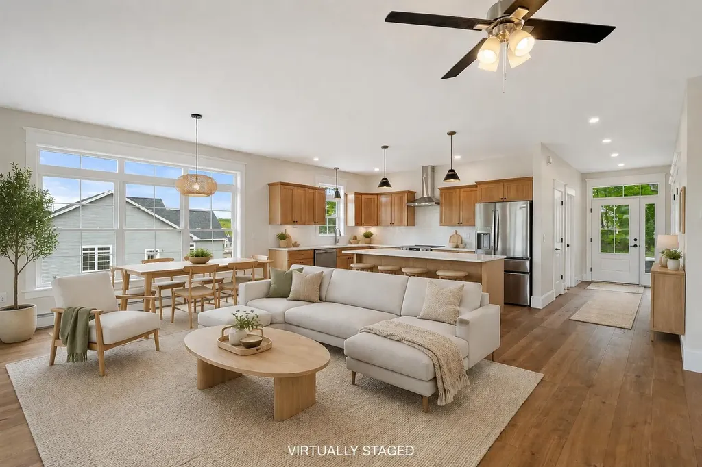 19 Galway Drive Veazie ME 04401