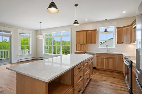 19 Galway Drive Veazie ME 04401