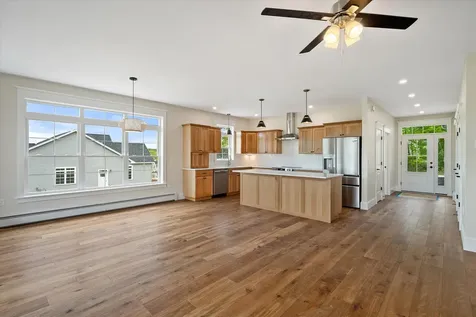 19 Galway Drive Veazie ME 04401