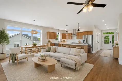 19 Galway Drive Veazie ME 04401