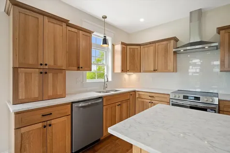 19 Galway Drive Veazie ME 04401