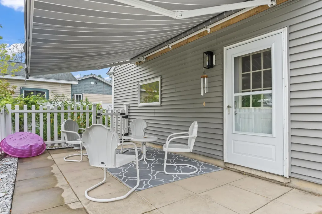 180 Graham Street Biddeford ME 04005
