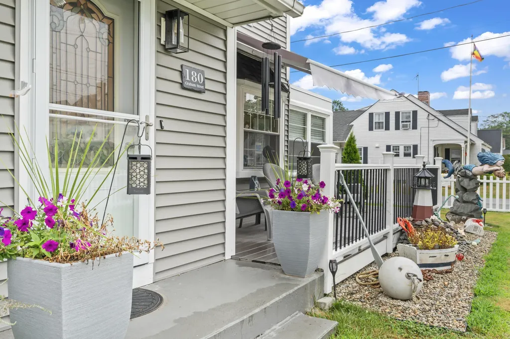 180 Graham Street Biddeford ME 04005