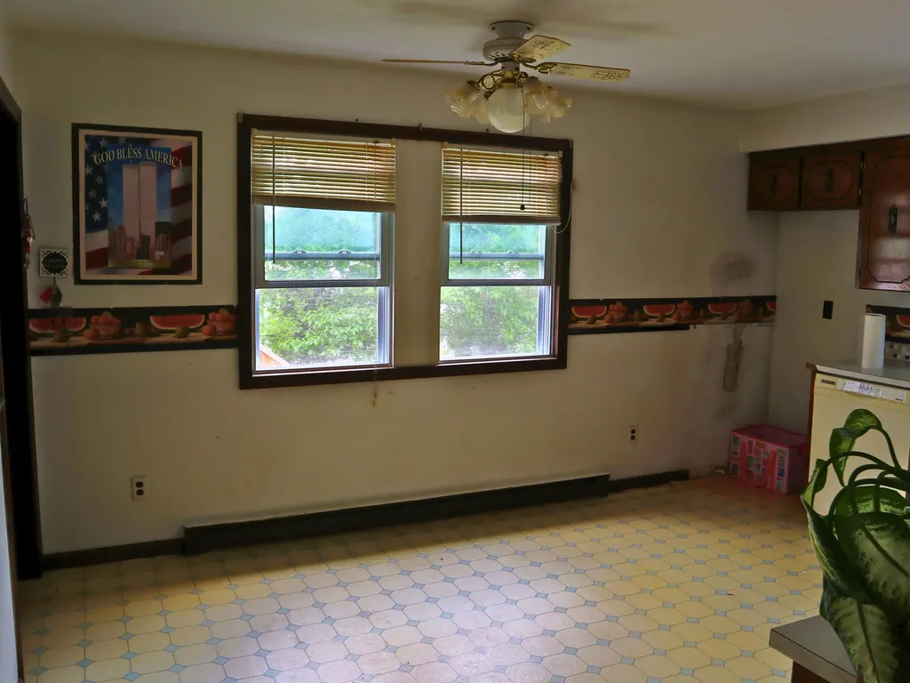 1233 Turner Street Auburn ME 04210