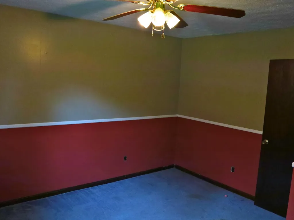 1233 Turner Street Auburn ME 04210