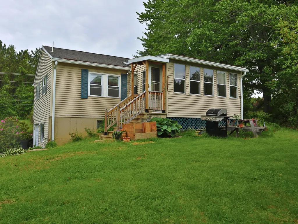 1233 Turner Street Auburn ME 04210