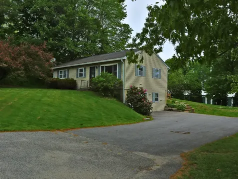 1233 Turner Street Auburn ME 04210
