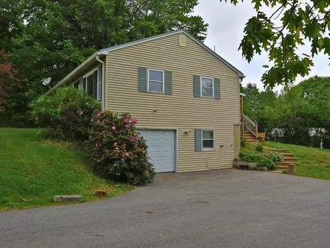1233 Turner Street Auburn ME 04210