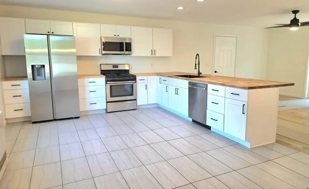 6 Nickerson Road Windsor ME 04363