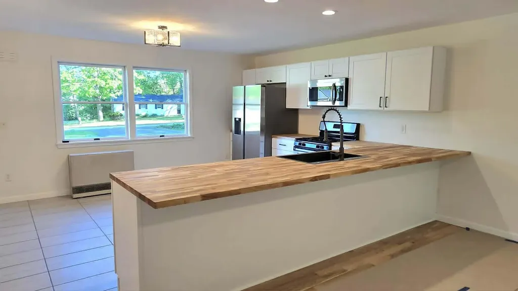 6 Nickerson Road Windsor ME 04363