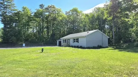 6 Nickerson Road Windsor ME 04363