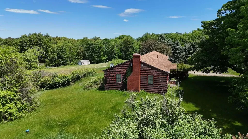 642 River Road Greene ME 04236
