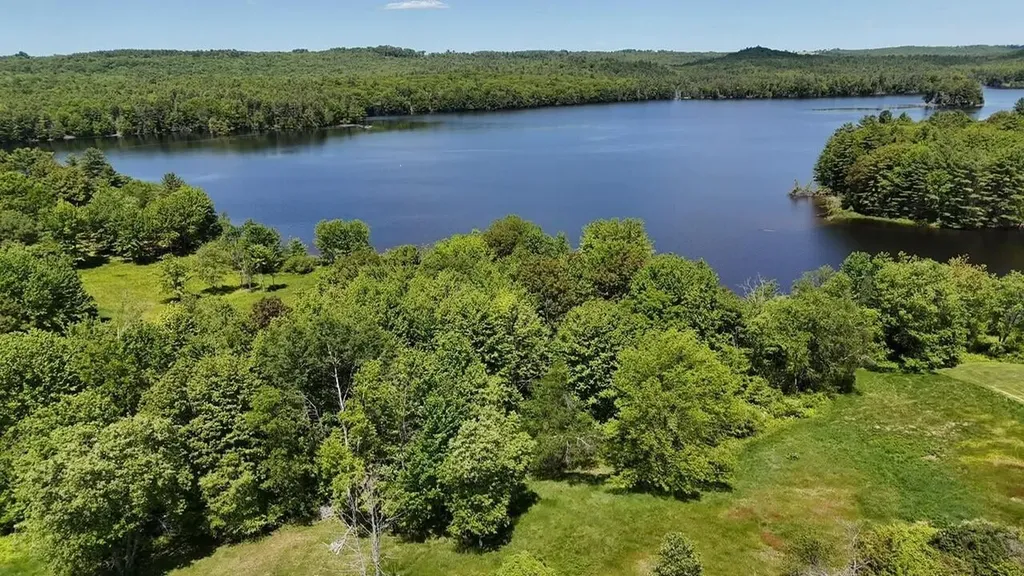 642 River Road Greene ME 04236