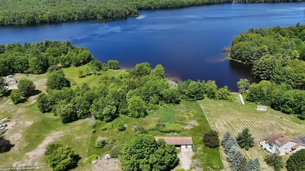 642 River Road Greene ME 04236