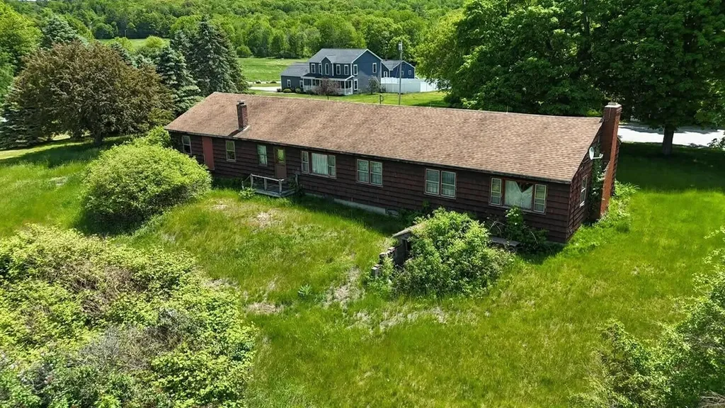 642 River Road Greene ME 04236