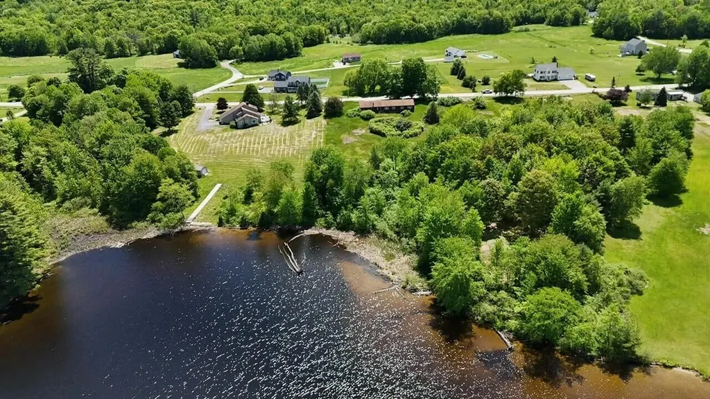 642 River Road Greene ME 04236