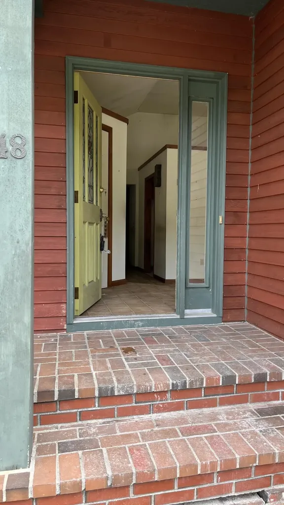 48 Hilltop Avenue Lewiston ME 04240