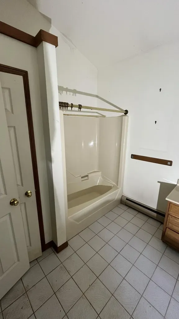 48 Hilltop Avenue Lewiston ME 04240