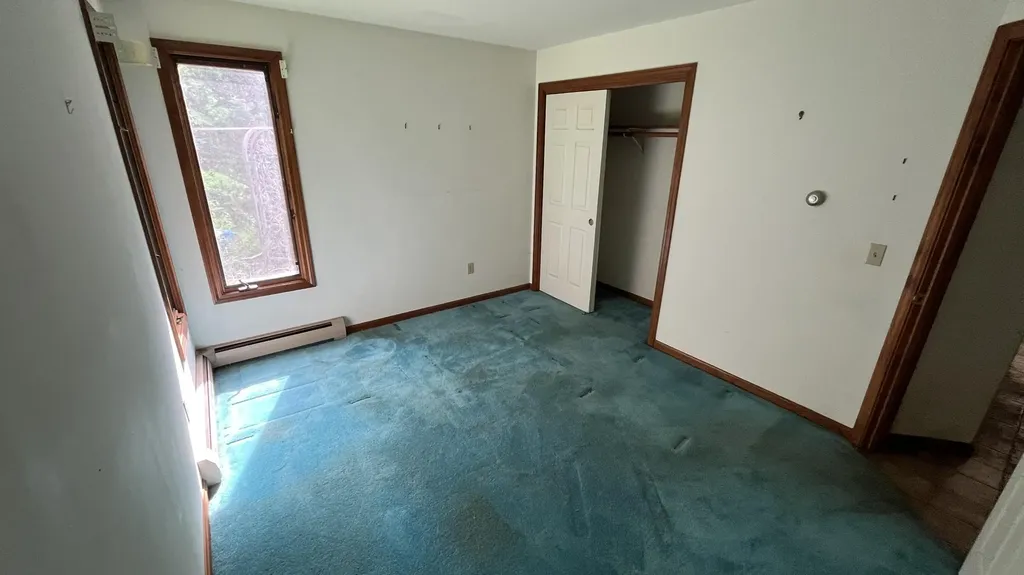 48 Hilltop Avenue Lewiston ME 04240