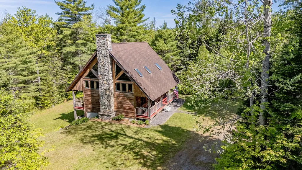 131 Gales Road Abbot ME 04406
