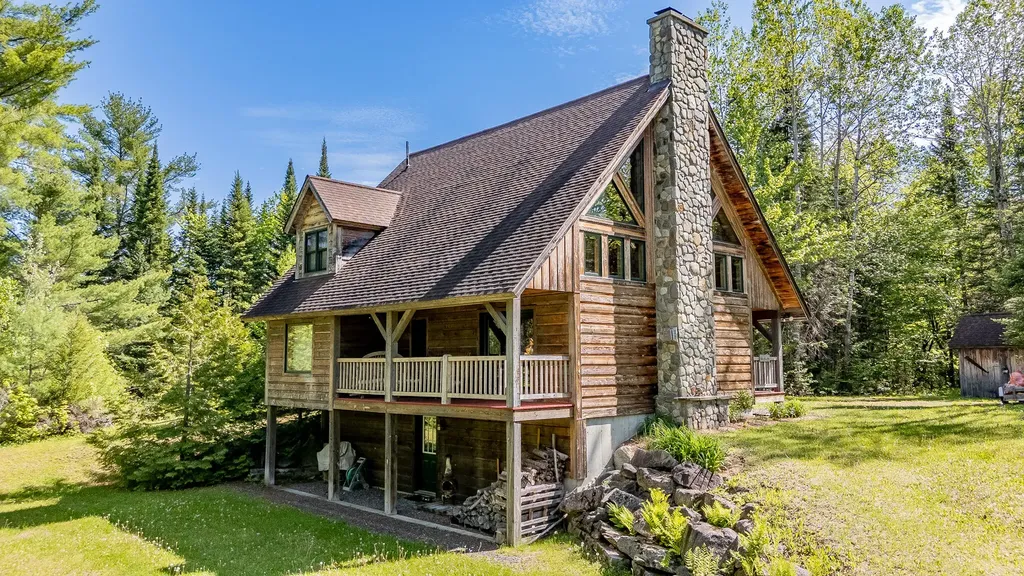 131 Gales Road Abbot ME 04406